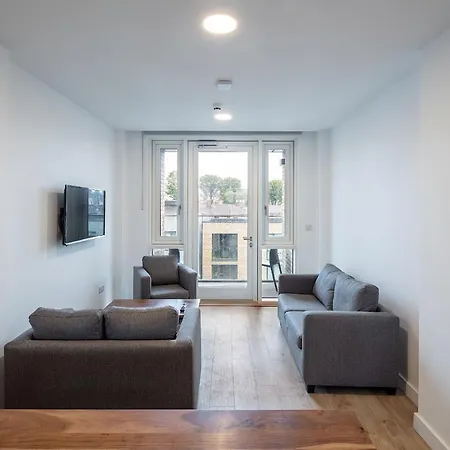 Destiny Student - Dominick Place * Dublin