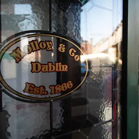 아파트 Molloys *