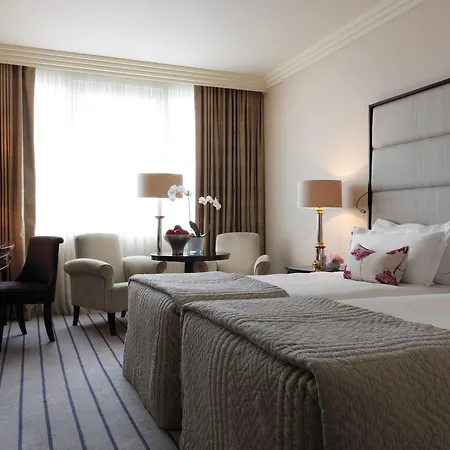The Westbury 5*