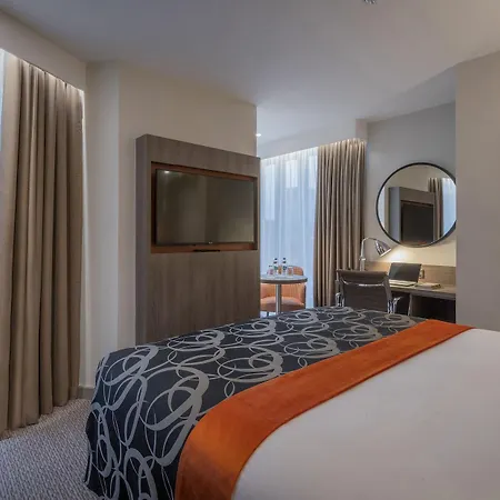 Hotel Clayton Charlemont
