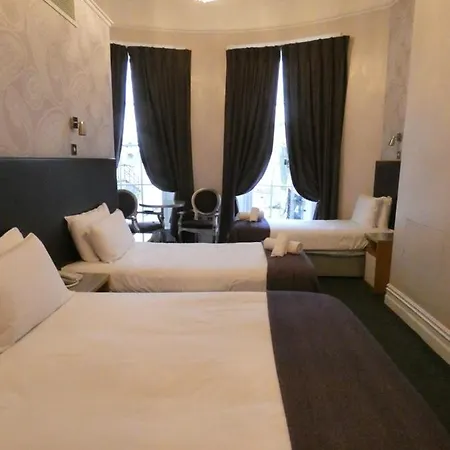 Jackson Court Hotel 2*
