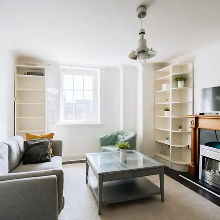 דירה Homely 1 Bedroom In Centre With River View דבלין