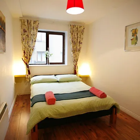Short Let Direct - St Augustine St D8 דבלין