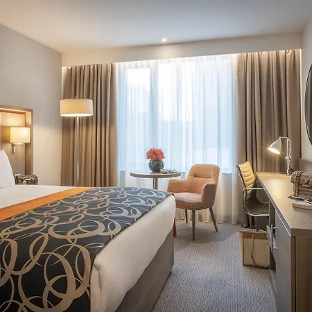 Clayton Charlemont Hotel