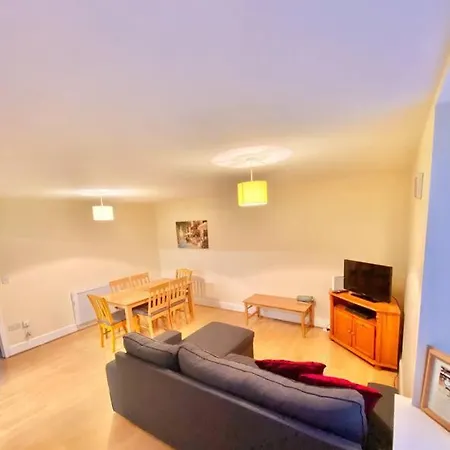 2 Bed In Centre *