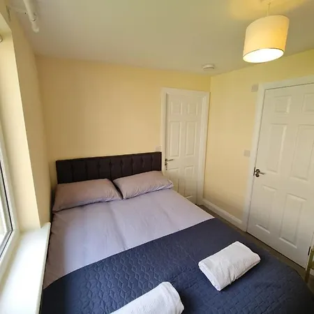 Cosy Self Contained Space Near Airport Apartamento Dublin