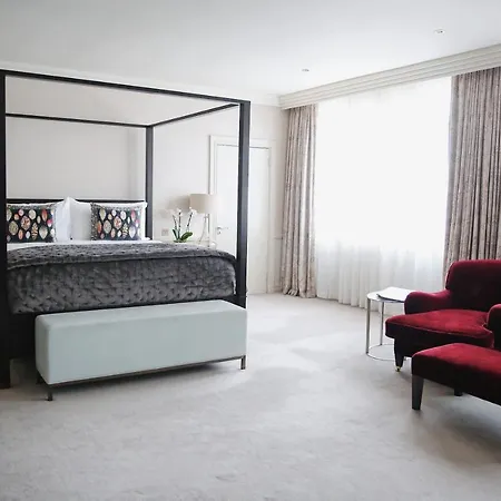 The Westbury 5*