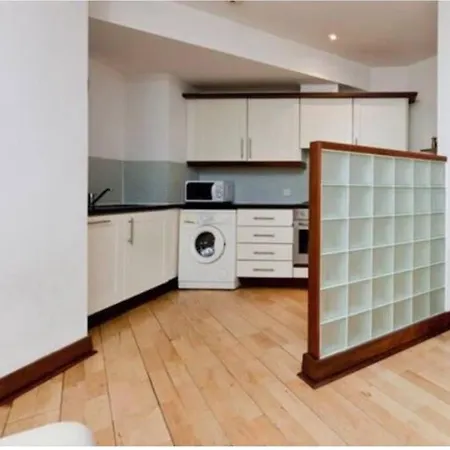 Apartament Modern In Heart Of