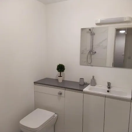 Apartment Spacious Two Bedroom Longs Place, 8 *