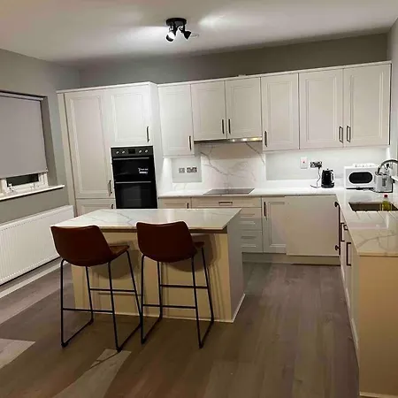 Holiday home 3 Bed Vip Family House *