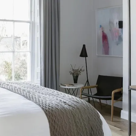Pembroke Hall Гостевой дом Дублин
