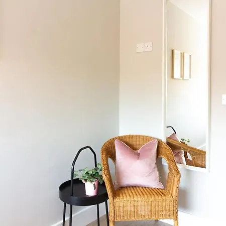 Guestready - Encantando O 2br No Newmarket Hall Apartamento