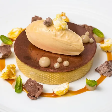 Отель The Merrion