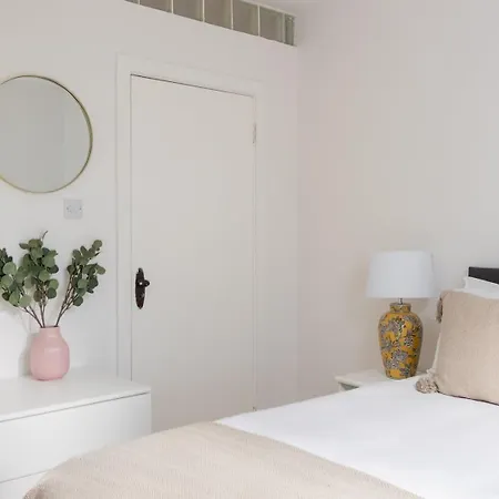 Guestready - Modernised In Monkstown Гостевой дом Дублин