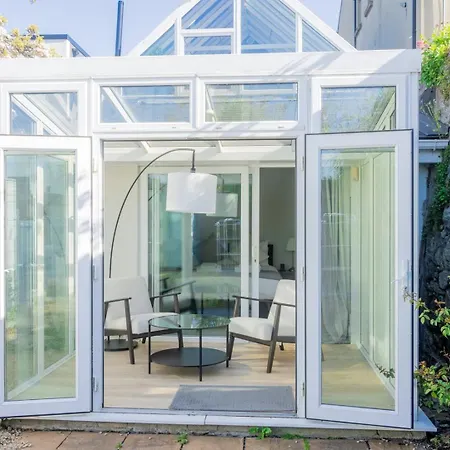 Guestready - Modernised In Monkstown Гостевой дом Дублин