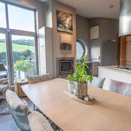 Villa Luxurious South Dublin