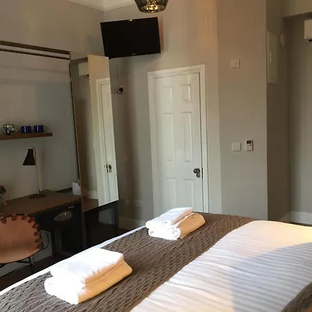 Гостевой дом Pembroke Hall Дублин