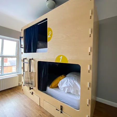 Leevin Mountjoy Hostel *