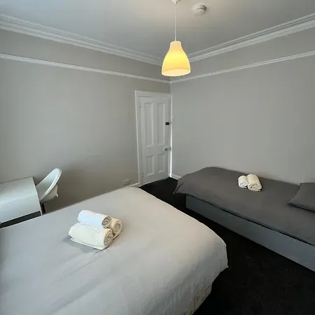 Superb Triple Room Near Croke Park - 4 Dublin