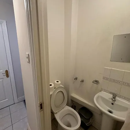 Nice Double Near Omni Shopping *