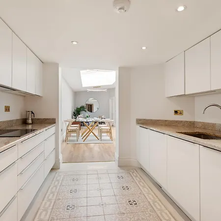 Heytesbury Street * Dublino