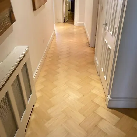 Modern 3 Bedrooms Near Dundrum Daire Dublin