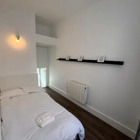 Temple Bar - Entire 2 Bedroom * דבלין