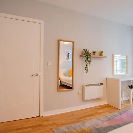 Bright & Modern Apartmán *