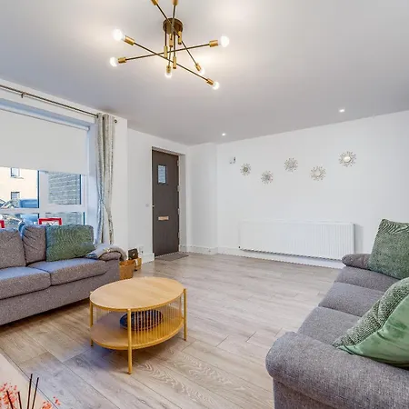 Citywest Contractor Housing - Sleeps 5 Dublín