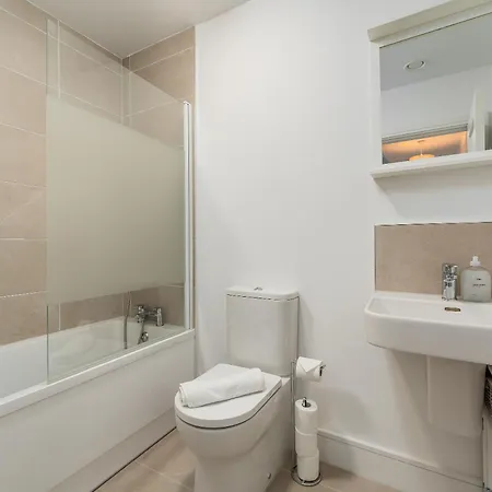 Сasa de vacaciones Citywest Contractor Housing - Sleeps 5 Dublín