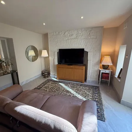 Dun Laoghaire Coastal Retreat & Hidden Getaway Apartmán Dublin