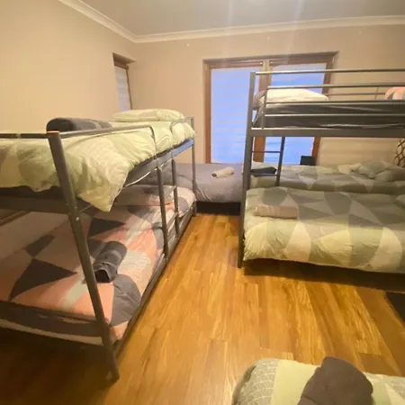 Guest house Airport To Sleep, Kitchen Only 7 Days Reservation