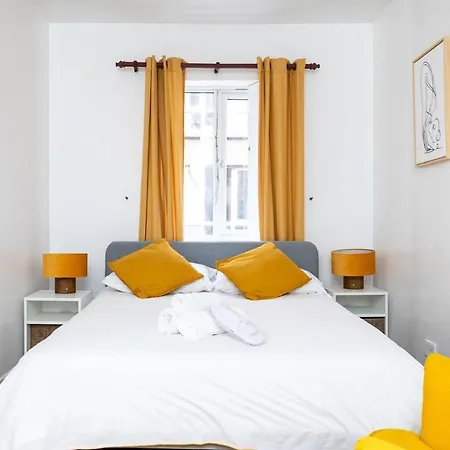 2br With Balcony Appartement