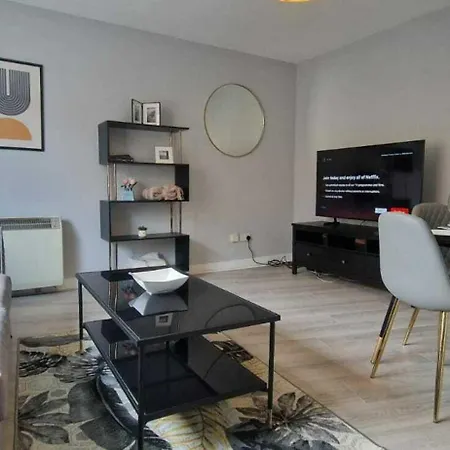 Modern Trendy & Spacious 2bd In Temple Bar Lejlighed