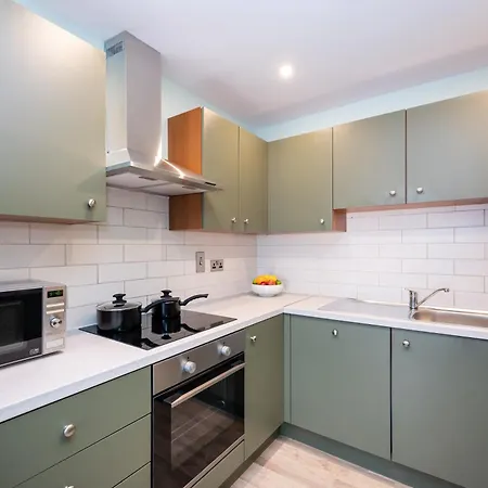 Staycity Augustine Aparthotel 3*
