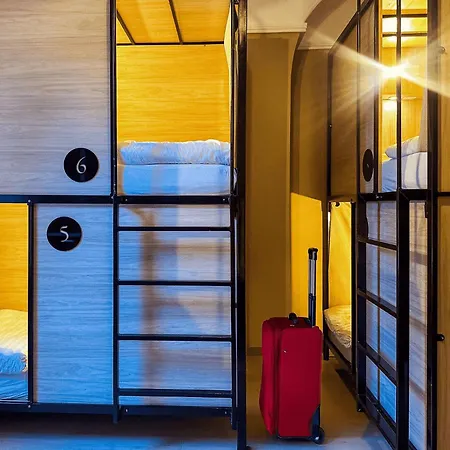 Gardiner House Hostel