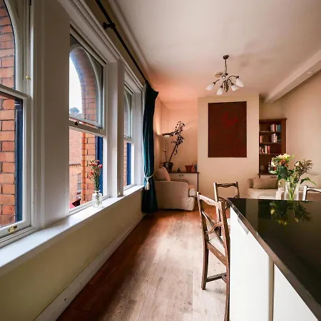 Charming In A Super 2 Location * Dublin