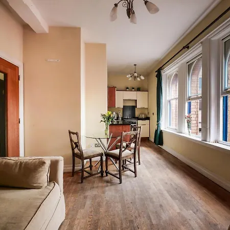 Charming In A Super 2 Location Apartmán *