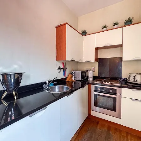 Charming In A Super 2 Location Apartmán *
