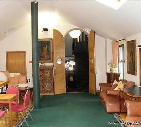 The Townhouse Отель 3*