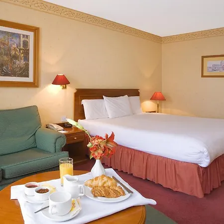 Hotel Maldron Pearse Street