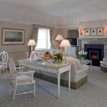 Отель The Merrion 5*