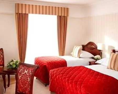 Hotel Red Cow Moran Dublin