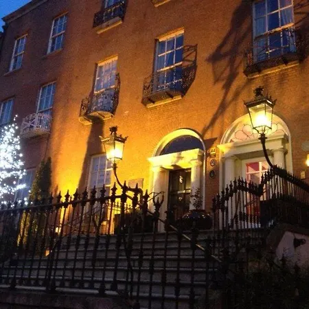 Guest house Pembroke Townhouse 4*