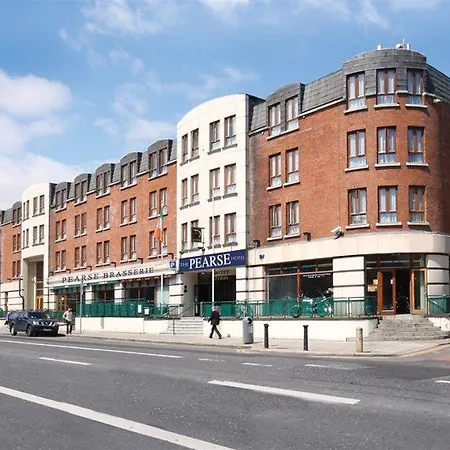 Hotel Maldron Pearse Street 4*