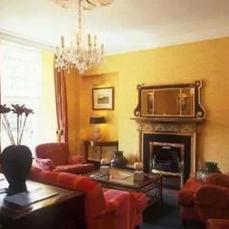 Guest house Pembroke Townhouse
