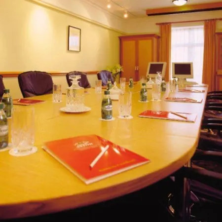 Hotel Red Cow Moran Dublin