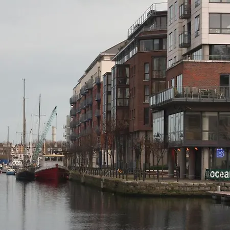 Barge Hire Botel *