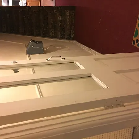 بيت ضيافة The Gallary دبلن