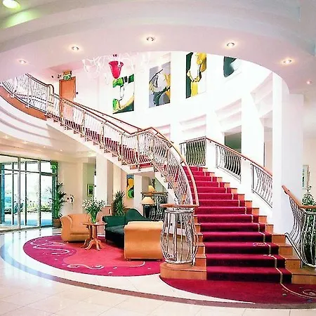 Hotel Red Cow Moran 4*